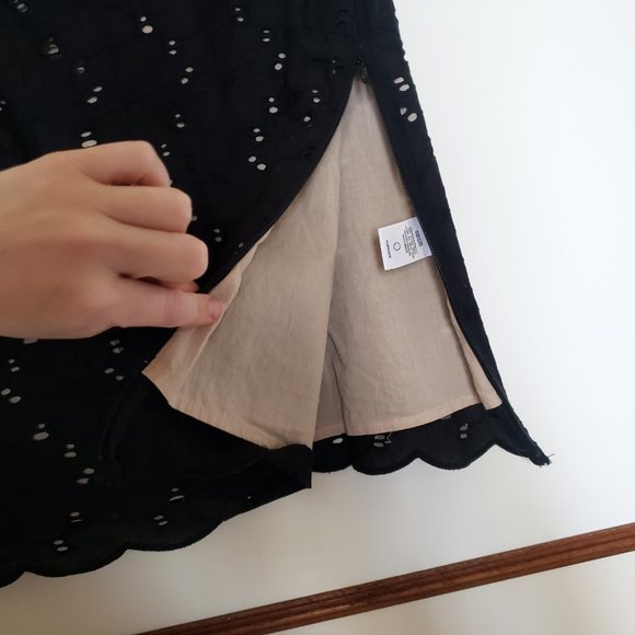 LAUNDRY BY SHELLI SEGAL BLACK EYELET TOP - Picture 8 of 12